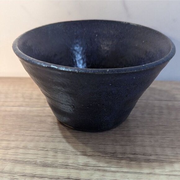 Handcrafted Ceramic Studio Pottery Bowl signed Kiuttz  5x3" Farmhouse - Picture 3 of 10